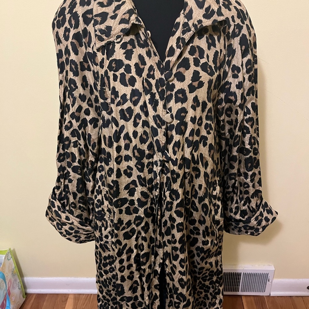 Dennis Basso Animal Print Jacket Silk blend size L 3 button close